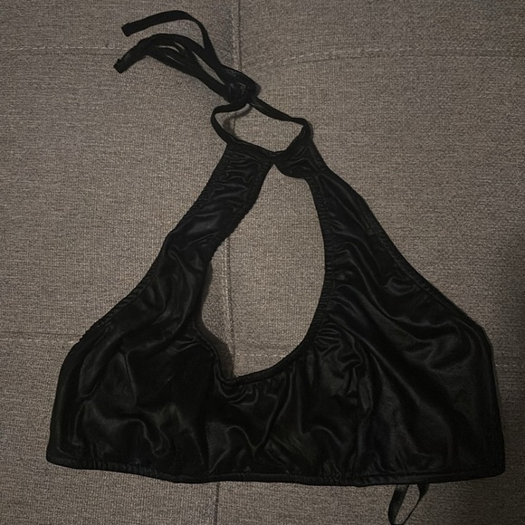 Magic Silk Exposed - Black Onyx Plunge Halter & Mini Skirt Set - Picture 6 of 7